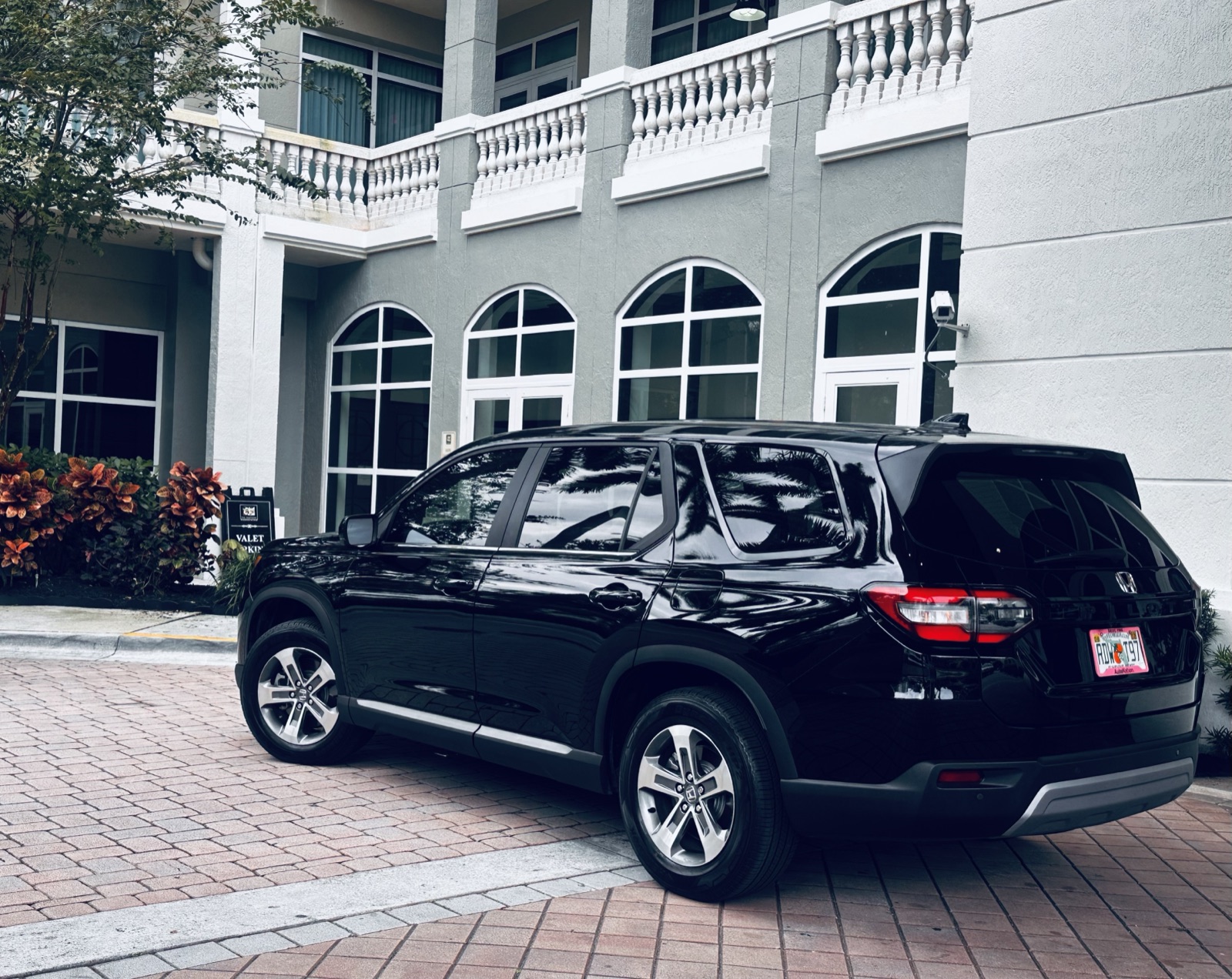 Honda Pilot negra 2025 EX-L, vehículo Conlux Rides